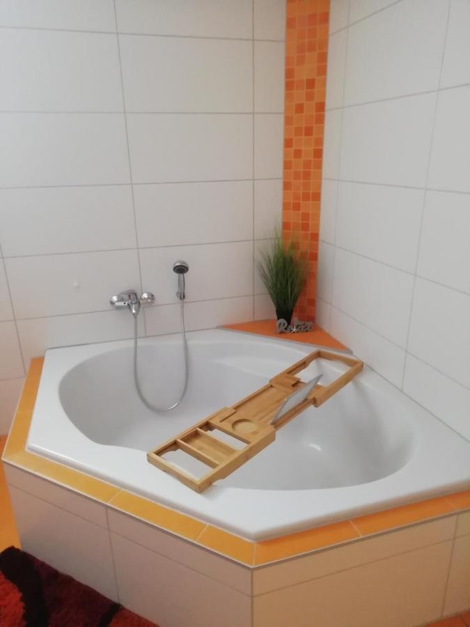 Ferienwohnung Nico Stadtilm エクステリア 写真